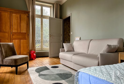 En Saône-et-Loire, au cœur de la ville d’Autun, une demeure d’inspiration palladienne dans un parc de près d’un hectare - photo  n°11